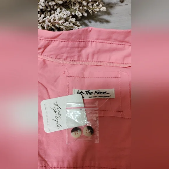 NWT - Free People - We The Free Happy Hour Poplin Top - Size M Oversize - Picture 3 of 5